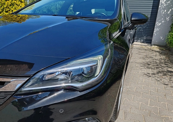 Opel Astra cena 55800 przebieg: 94000, rok produkcji 2019 z Karczew małe 232